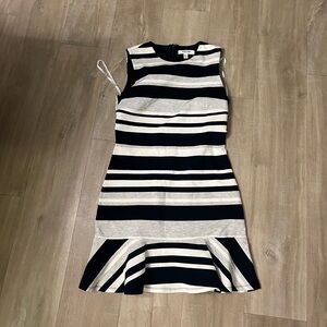 Straight line evernew dress. Such amazing quality !